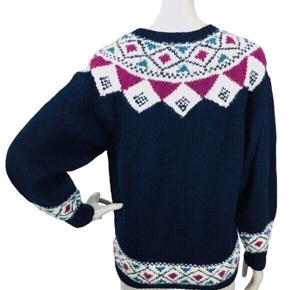 Vintage 80s Fair Isle Nordic 100% Hand Knit Wool Pullover Sweater Reindeer - Picture 4 of 6